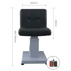 Chaise commande aux pieds par deux pédales