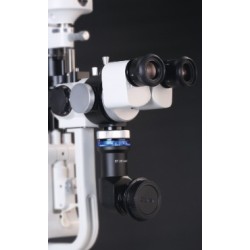 Adaptateur d'appareil photo Canon monté sur une lampe à fente